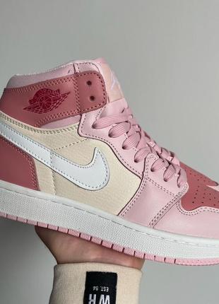 Яскраві кросівки nike air jordan 1 retro pink mid