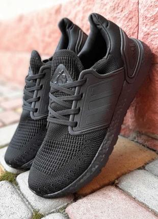 Легкі спортивні чоловічі кросівки adidas ultraboost / адідас ультра буст взуття для спорту , тренувань