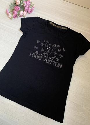 Футболка в стиле lv