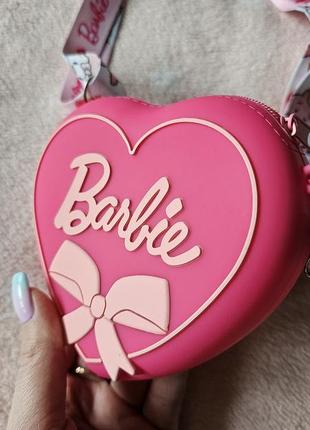 Детская резиновая малиновая сумочка сумка barbie барбы для девочки сердце на подарок3 фото