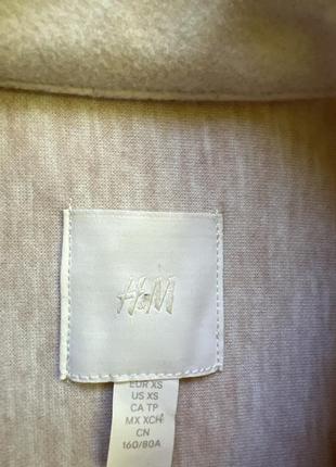 Бежевая удлиненная жилетка безрукавная куртка рубашка от h&amp2 фото
