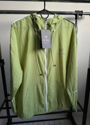 Ветровка arcteryx