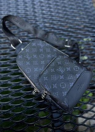 Мужская сумка слинг луи витон нагрудная туристическая louis vuitton кожаная через плечо деловая сумка черная8 фото