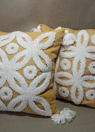 Вышитый чехол на декоративную подушку 50х50. декоративная наволочка. ковровая вышивка