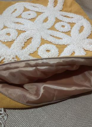 Вышитый чехол на декоративную подушку 50х50. декоративная наволочка. ковровая вышивка