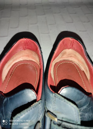 Кожаные кроссовки на липучках6 фото