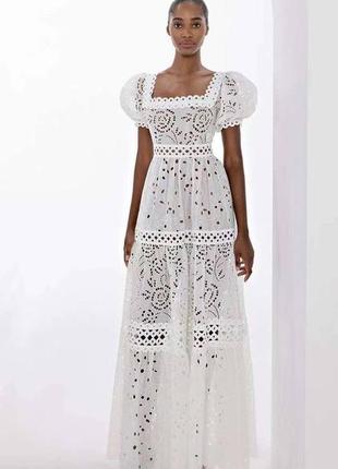 Сукня люкс класу