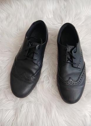 Туфли броги черные кожаные 41 размер унисекс clarks1 фото