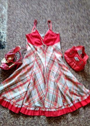 Платье  красного цвета  летнее