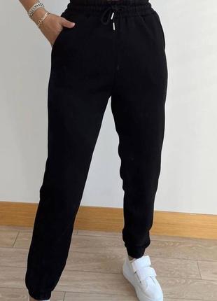 Спортивные штаны брюки брюки женские джоггеры джоггеры дожжекторы черные серые бежевые весенние на весну демисезонные флисовые на флисе батали базовые2 фото