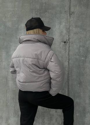 Топовая куртка - жилетка трансформер стильная объемная на силиконе теплая со земными рукавами демисезонная6 фото