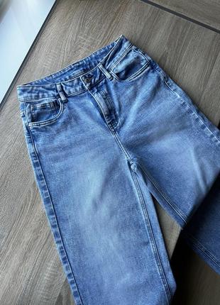 Джинси