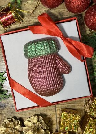 Шоколадна рукавичка. подарунки на новий рік 2025. шоколадні новорічні подарунки 2025.