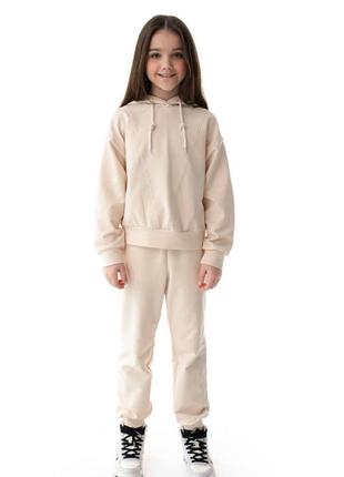 Спортивный костюм не утепленный