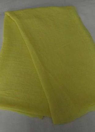 Шарф тонкий віскозний жовто-лимонного кольору2 фото