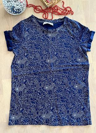Класна футболочка pull&bear