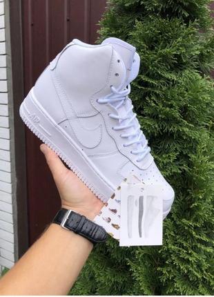 Кроссовок nike air force белые