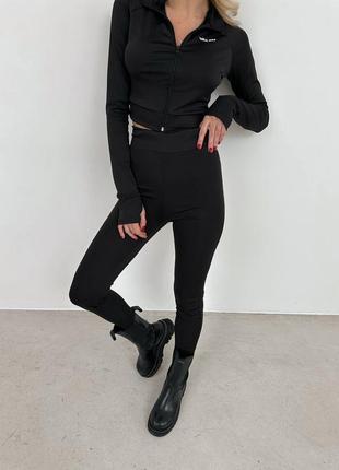 Спортивний костюм кроп топ з прорізами для пальчиків на блискавці кофта укороченна лосіни комплект чорний для фітнесу для спорту легінси трендовий4 фото