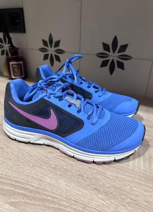 Кроссовки nike vomero8 размер 39