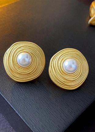 Стильні золотисті круглі сережки кульчики пусети цирконій перлина перли2 фото