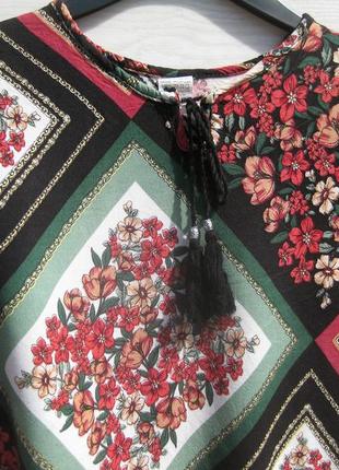 Красивая турецкая блуза с этно узором и цветочным принтом3 фото