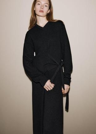 Довга чорна кашемірова сукня zara