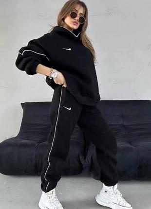 Костюм спортивный в стиле nike на флисе с капюшоном черный беж
