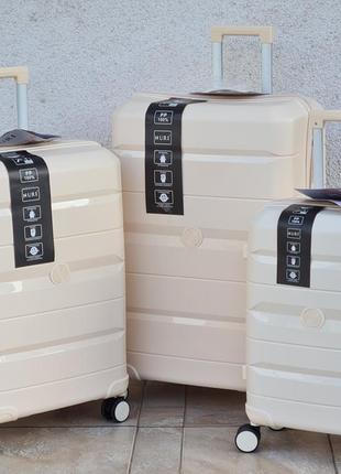 Валіза  чемоданы  nuri 208 100 % полипропилен