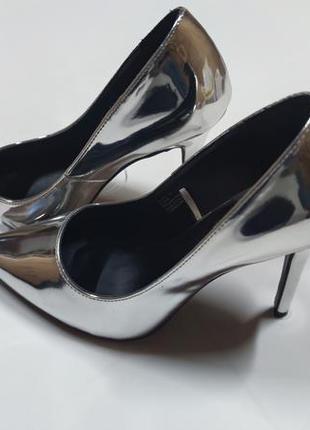 Зеркальные лакированные туфли лодочки на шпильке с острым носком atmosphere missguided zara2 фото