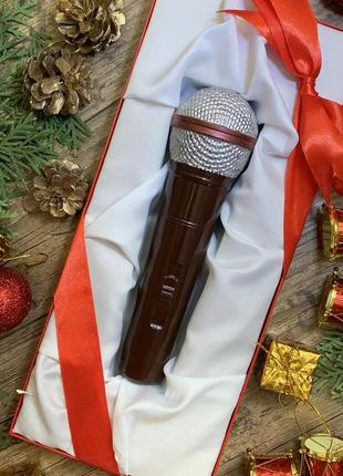 Шоколадний мікрофон. шоколадний мікрофон в преміальній коробці 3 d в натуральну величину