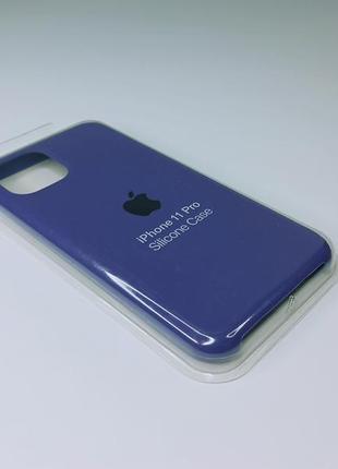 Чехол силиконовый silicone case для iphone 11 pro с матовой поверхностю микрофибра внутри фиолетовый цвет1 фото