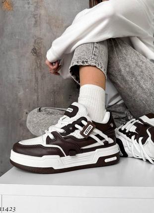 Стильные и удобные кроссовки 
☑ цвет: коричневый+белый, экокожа/текстиль7 фото