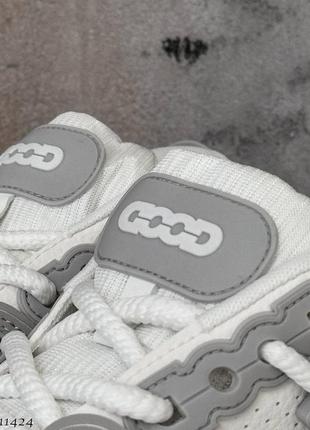 Стильні та зручні кросівки
☑ колір: сірий+білий, екошкіра/текстиль8 фото