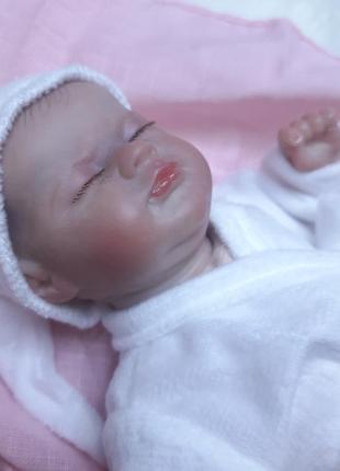 Спляча реалістична міні лялька реборн 26 см, пупс схожий на новонароджену дитину немовля, гарний малюк з м'яким тілом
