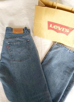 Джинсы levi's