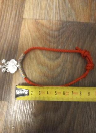 Красный защитный браслет с колокольчиками , етнический  веревочный браслет в корейком стиле на ногу2 фото