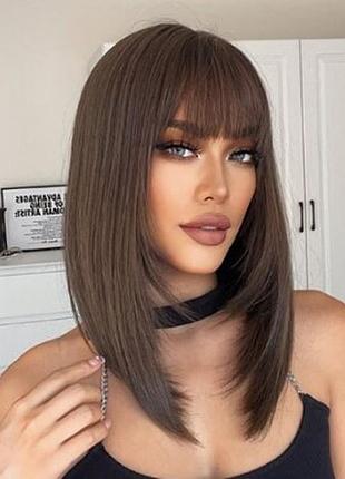 Парик шатенки средний прямой unicorn 35 см c челкой