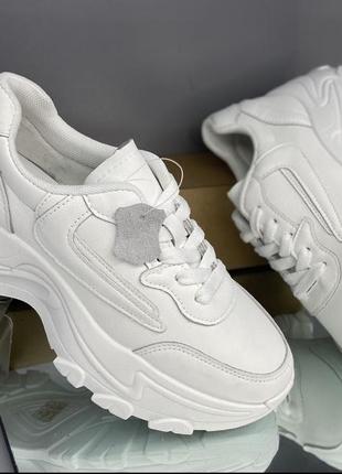 Хіт 🔥! крутезні білі кросівки з натуральної шкіри 1100 грн