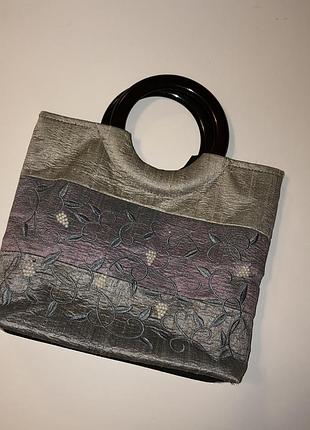 Мини сумочка mini bag серебристая с деревянными ручками