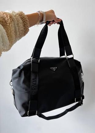 Сумка в стилі prada