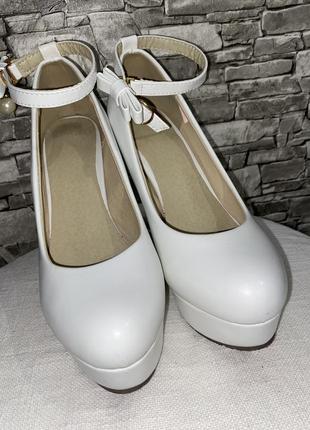 Туфли, белые туфли, туфли на каблуке, свадебные туфли4 фото