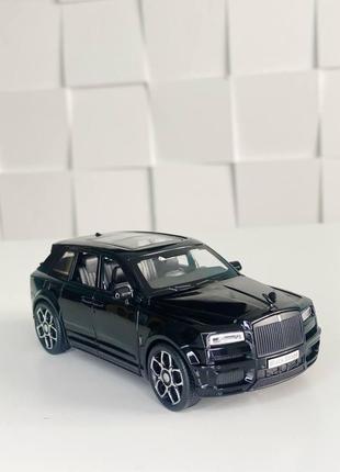 Машинка металлическая rolls royce cullinan 1:32