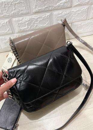 Женская сумка polina & eiterou с цепью чёрная бежевая кожа жіноча сумка шкіра + шопер з тканини