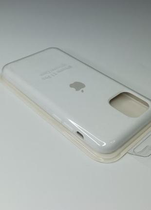 Чохол силіконовий silicone case для iphone 11 pro з матовою поверхнею мікрофібра всередині білий колір4 фото