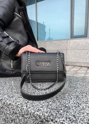 Кожаная женская сумка guess черная женская сумочка на цепочке через плечо в подарочной упаковке10 фото