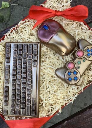 Шоколадний набір клавіатура, мишка і джойстик. подарунок it-шнику. подарунок геймеру. подарунок програмісту.1 фото
