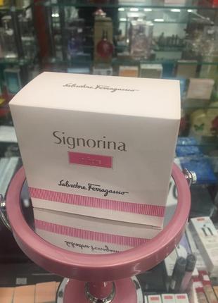 Туалетна вода для жінок salvatore ferragamo signorina in fiore 50 мл