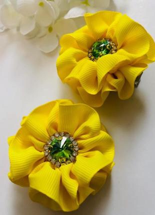 Набір шпильок для волосся з квіточками жовтого відтінку1 фото