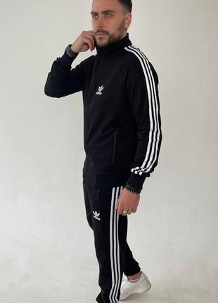 Спортивный костюм adidas