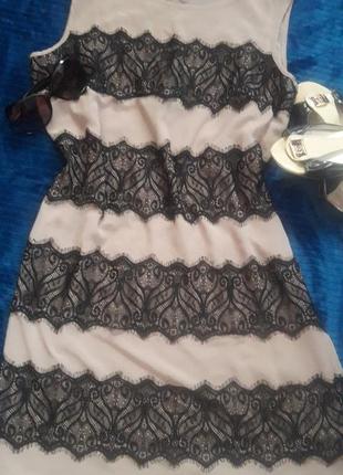 Очень красивое платье с гипюром ресничка marks&spencer